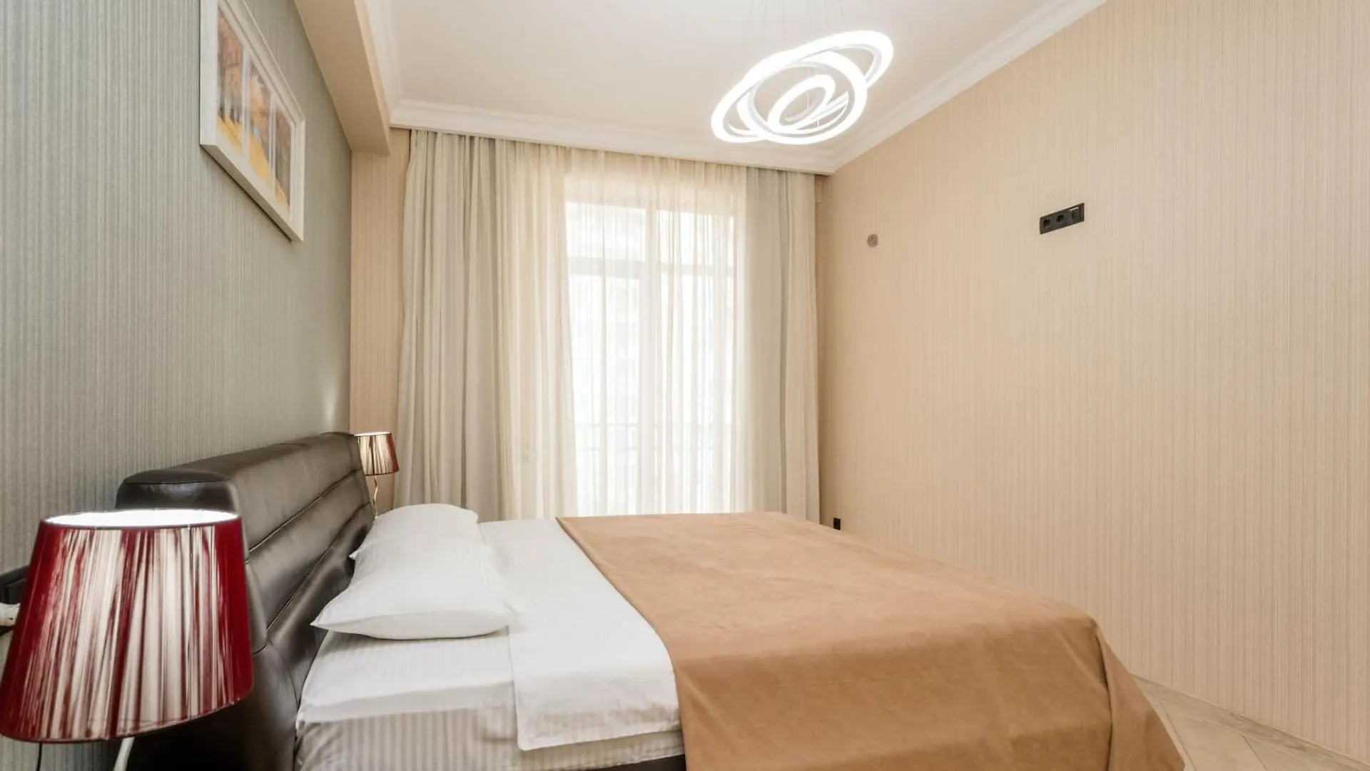 Downtown Spacious Apartment Tiflis